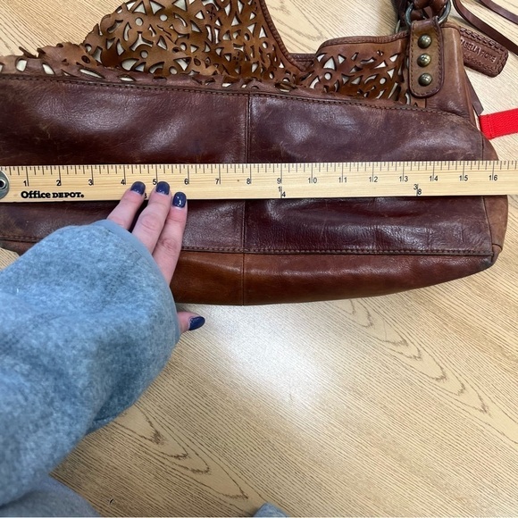 Isabella Fiore Italian leather carry all tote bag - Picture 13 of 15